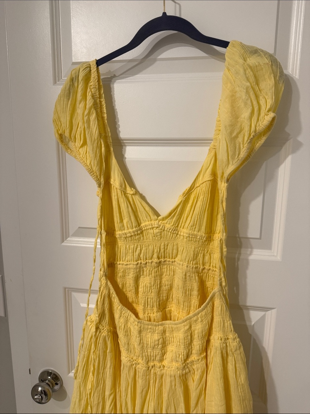 FREE PEOPLE PINEAPPLE SLICE Yellow Women's Smocked Midi Dress S SMALL backless π - Picture 4 of 12